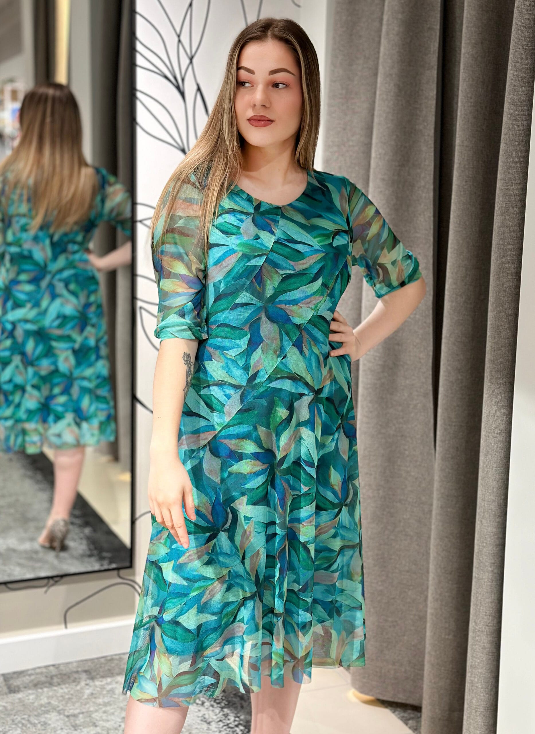 Svinīga kleita ar oderi - Image 3