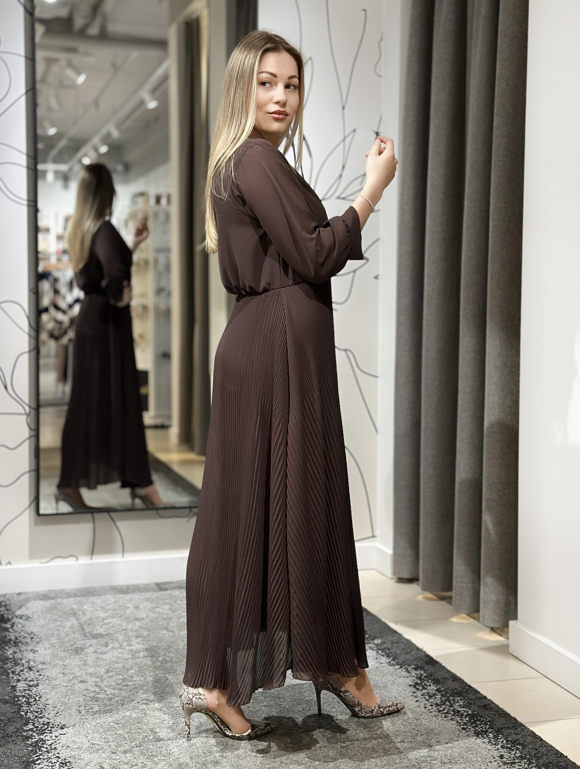 Maxi vakarkleita, brūna - Image 3