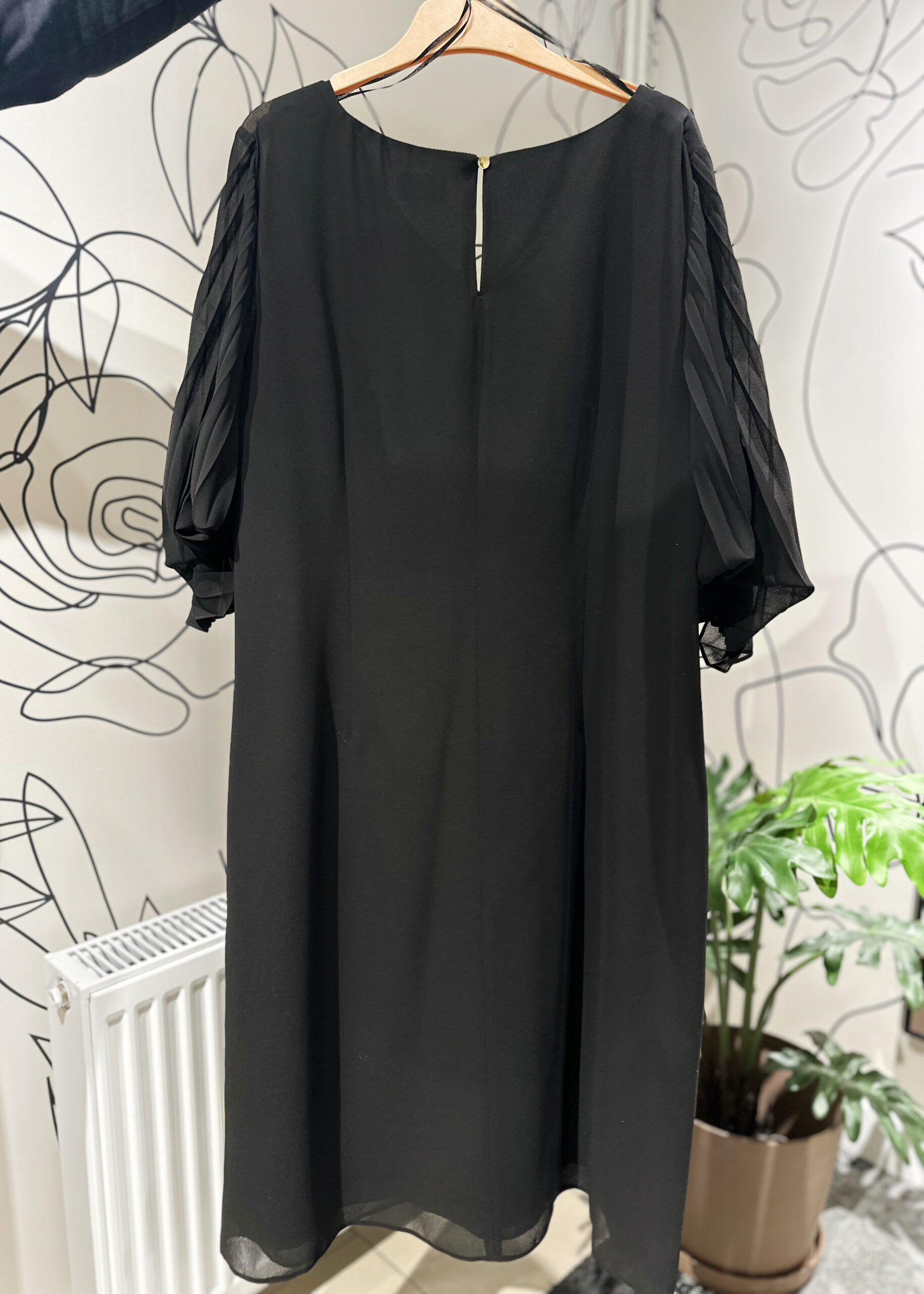 Lielformāta svētku kleita, Resse, melna - Image 3
