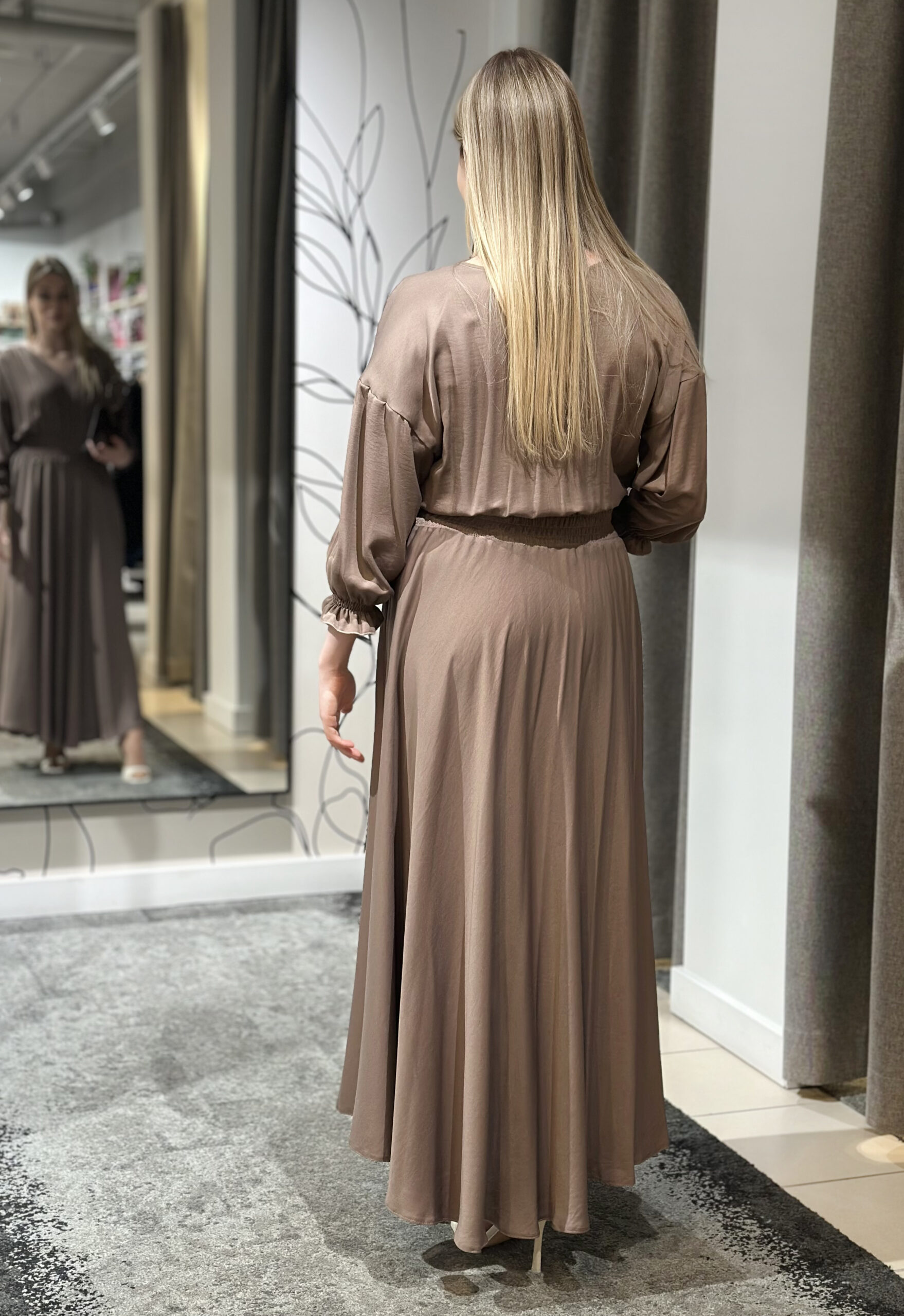 Maxi viskozes kleita - Image 3
