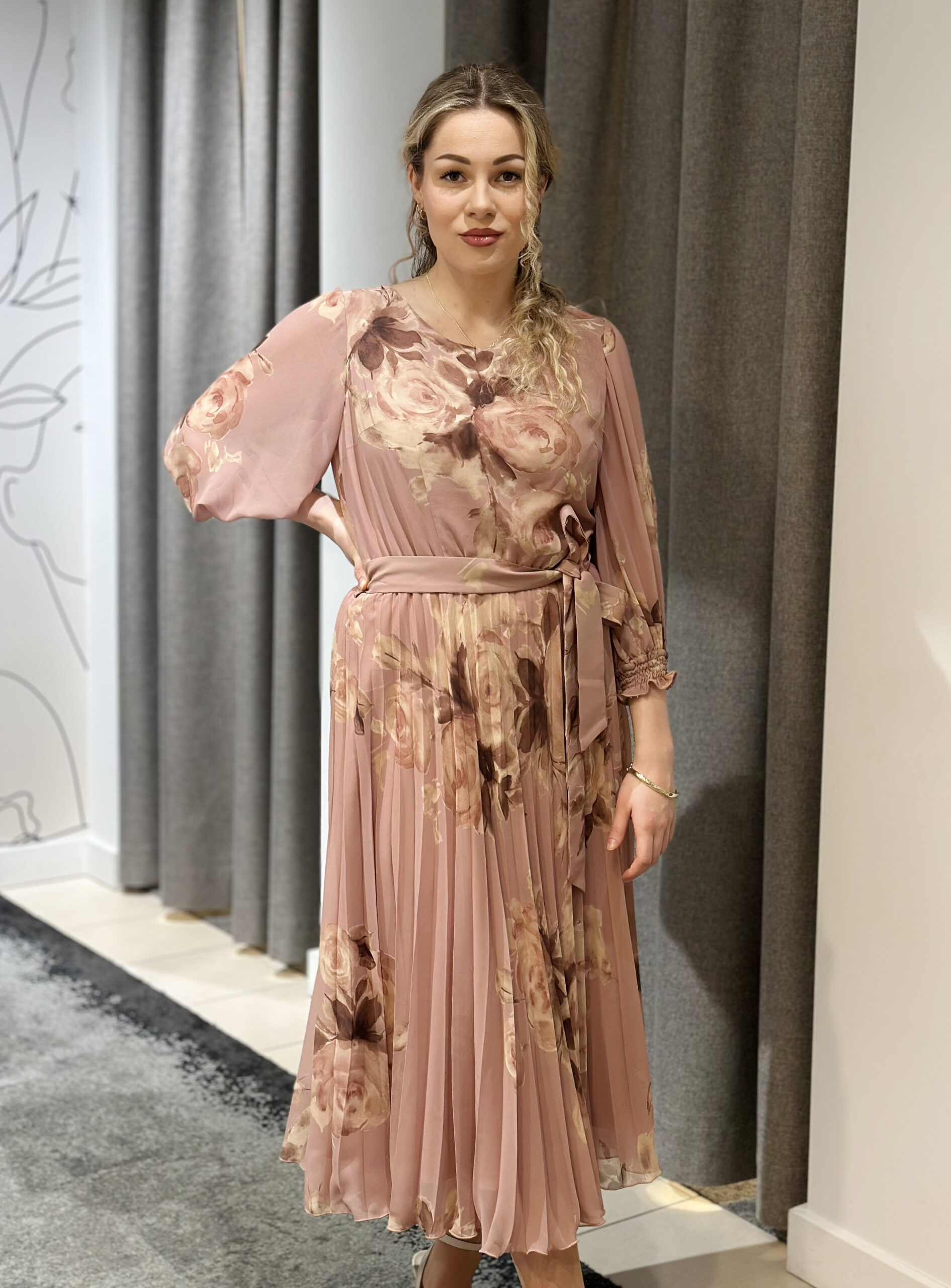 Šifona svētku kleita, Miranda - Image 2