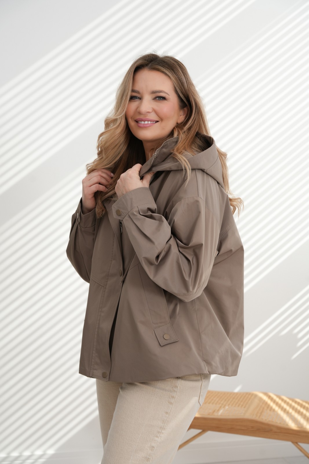 Virsjaka, Andrea, khaki